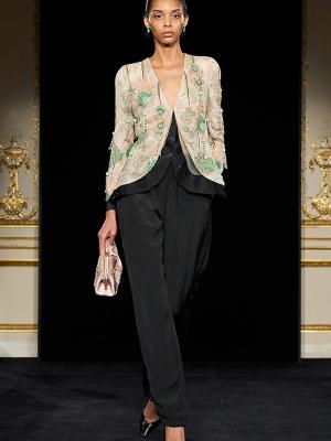 Коллекция Giorgio Armani Prive Couture весна–лето 2026 (110218-armani-prive- ss-07.jpg)